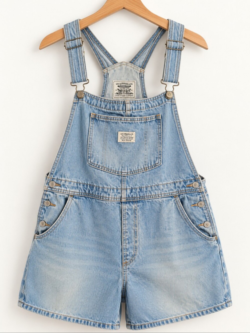 Levis Strauss Womans XL Short Overalls